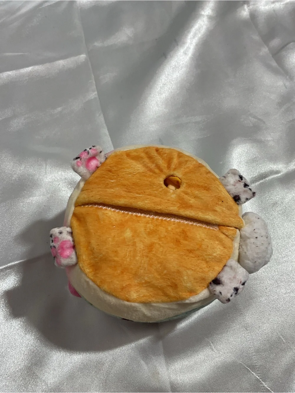 Cookeez Makery Freezy Cakez - Interactive Plush Friend.